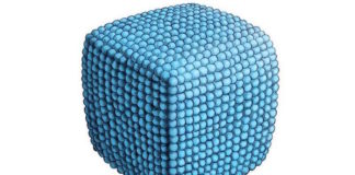 Phosphorus-containing lipid molecule self-assembles into a cuboid structure