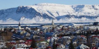 Islandia Las pruebas de laboratorio sugieren que 50% de los casos de COVID-19 son asintomáticos