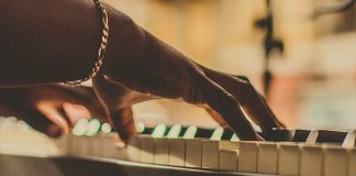 La UNESCO lanza el movimiento ResiliArt para artistas y profesionales de la cultura para hacer frente a la COVID-19