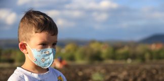 Contrarrestar el impacto de COVID-19 en niños de hogares pobres